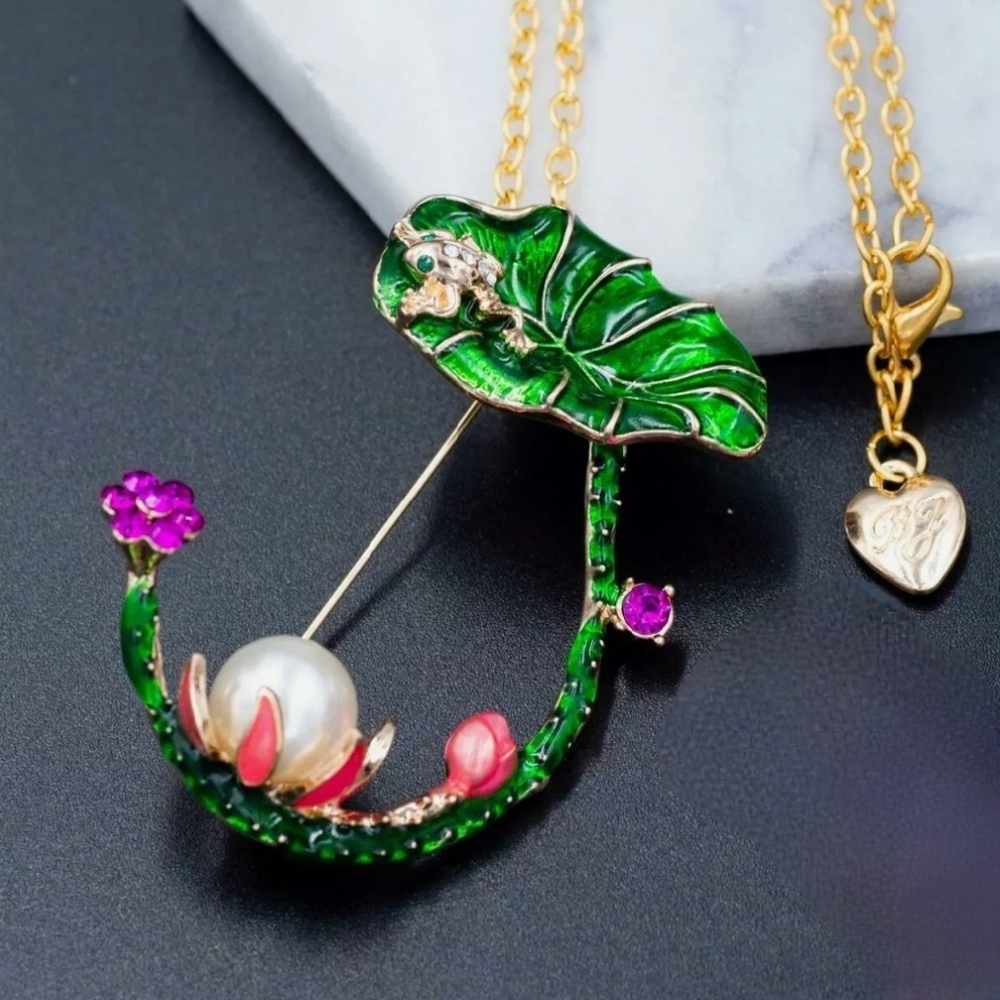 Gold plated pink and white crystal pearl Lily pad frog necklace/brooch